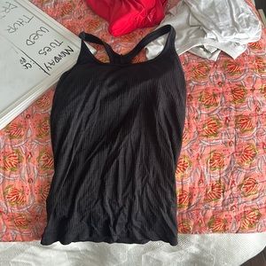 Black lulu tank